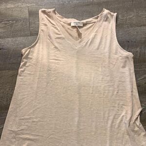 ‎Zenana tank top